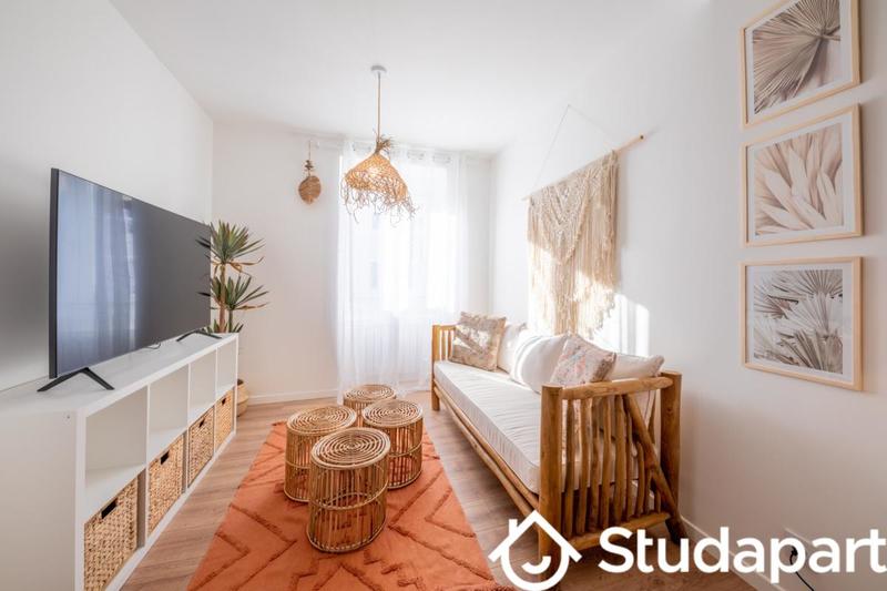 Chambre - 10 m² - 1 pièce