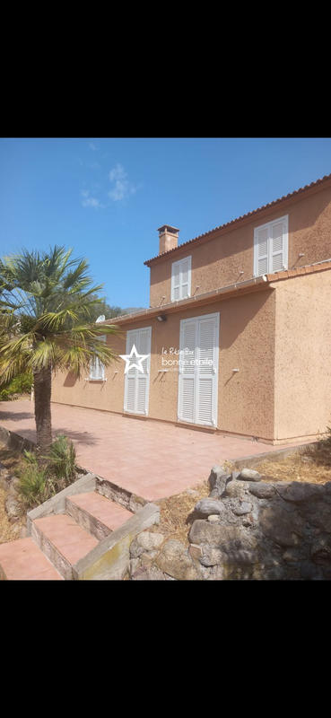 Maison - 137 m² - 6 pièces