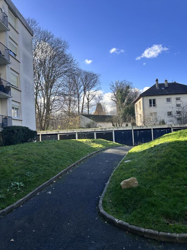 Appartement - 76 m² - 3 pièces