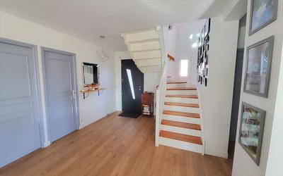 Maison - 150 m² - 8 pièces
