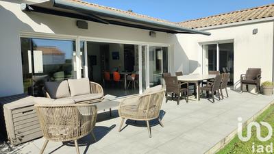 Maison - 147 m² - 8 pièces