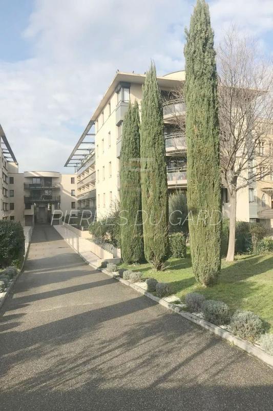 Appartement - 75 m² - 3 pièces