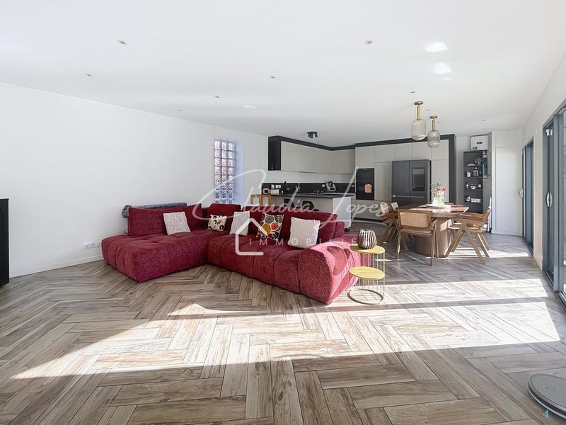 Maison - 148 m² - 5 pièces