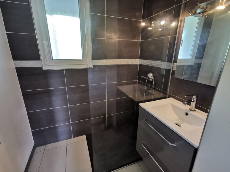 Appartement - 60 m² - 4 pièces