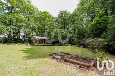 Maison - 187 m² - 9 pièces