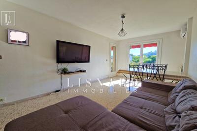 Appartement - 65 m² - 4 pièces