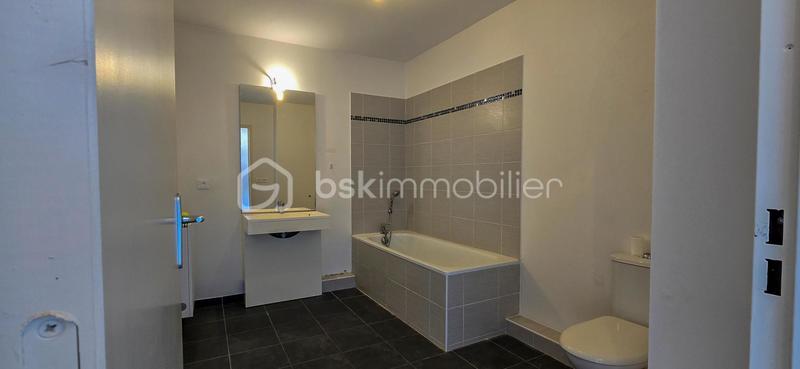 Maison - 79 m² - 3 pièces