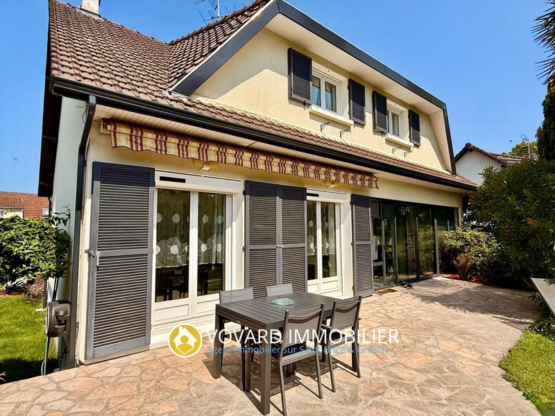 Maison - 138 m² - 6 pièces