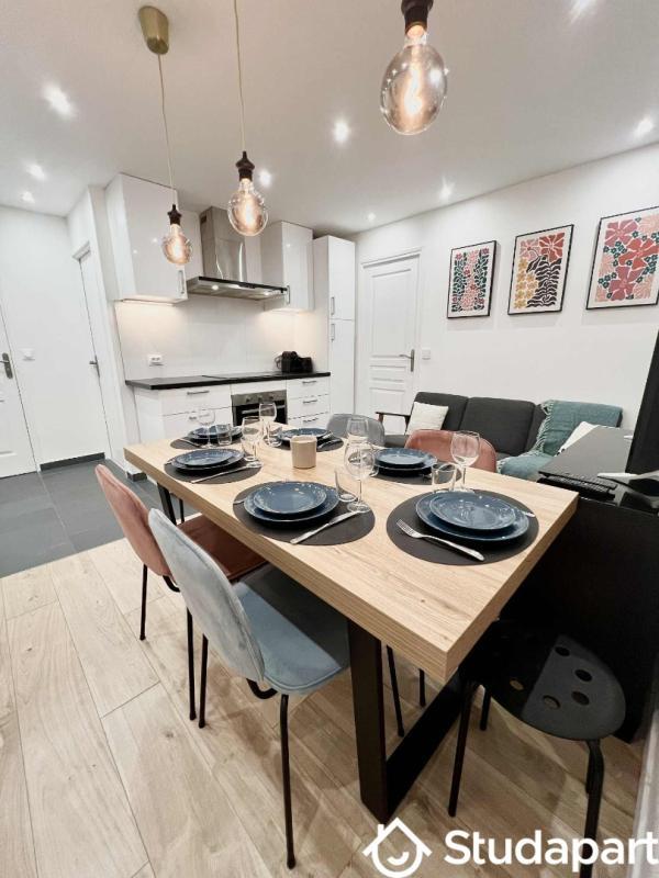 Chambre - 9 m² - 1 pièce