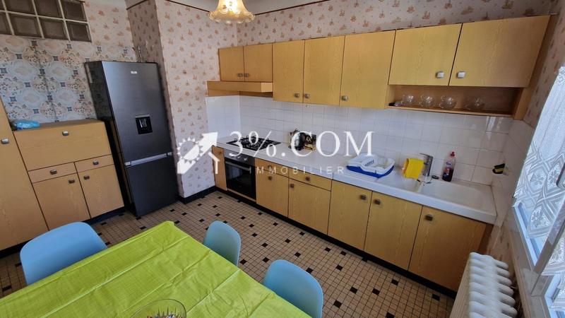 Maison - 90 m² - 5 pièces