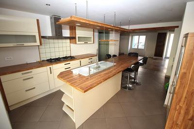 Maison - 170 m² - 7 pièces