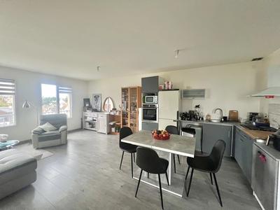 Maison - 137 m² - 7 pièces