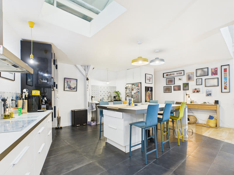 Appartement - 232 m² - 7 pièces