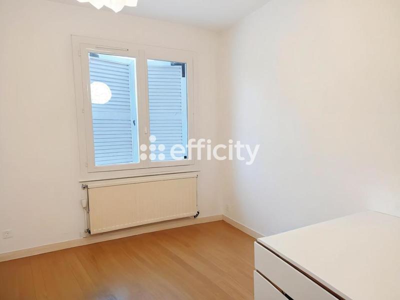 Pavillon - 90 m² - 4 pièces