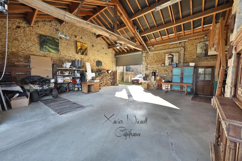 Maison - 275 m² - 6 pièces