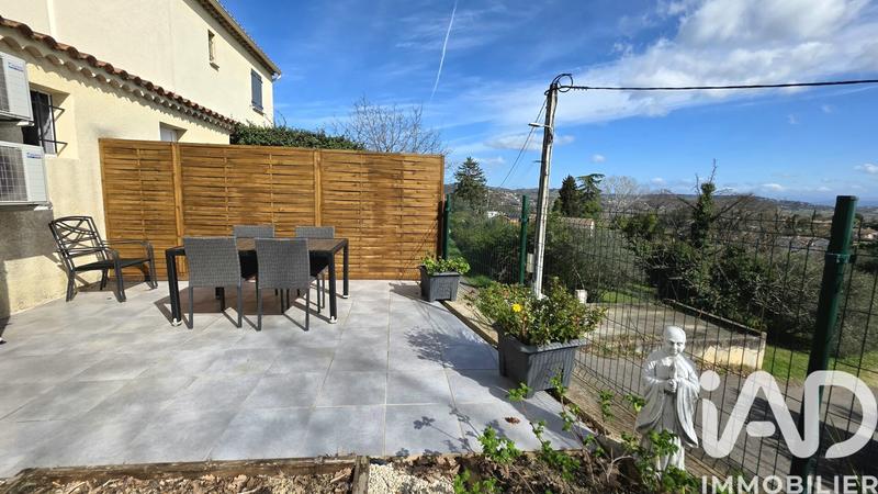 Maison - 91 m² - 5 pièces