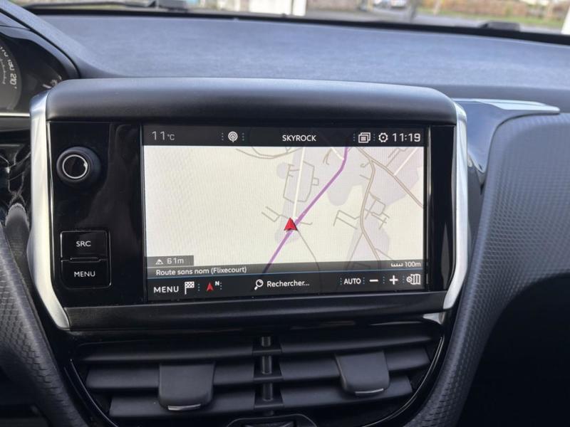 Peugeot 208 Puretech 110 s&amp;S Eat6 Allure