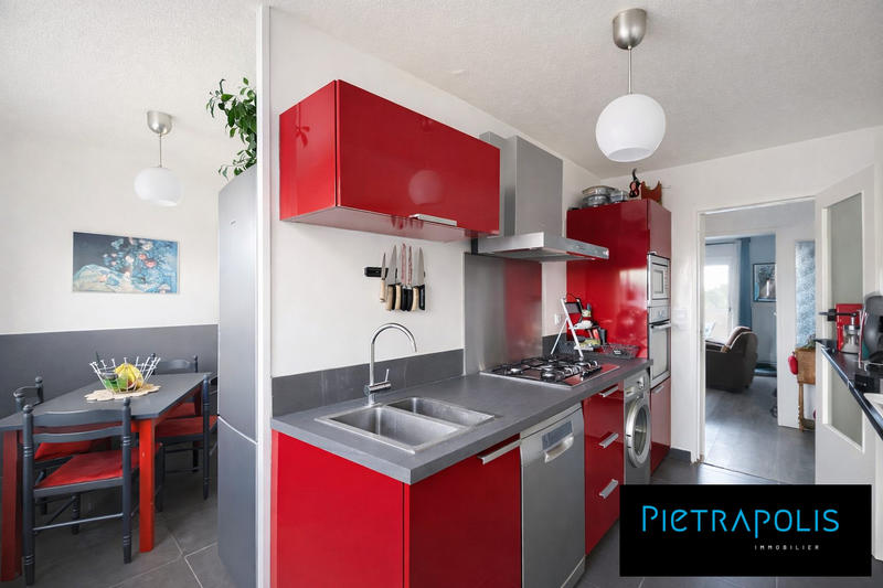 Appartement - 98 m² - 4 pièces