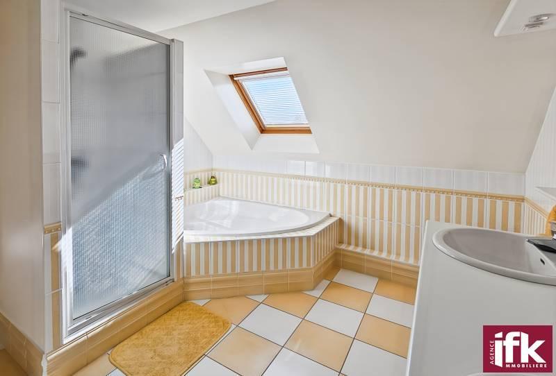 Maison - 124 m² - 6 pièces