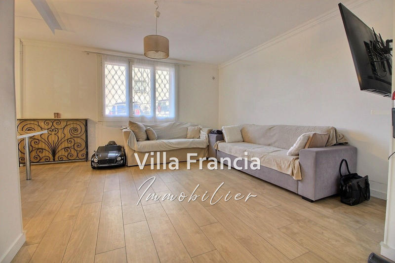 Appartement - 72 m² - 4 pièces