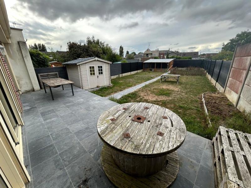 Maison - 110 m² - 8 pièces