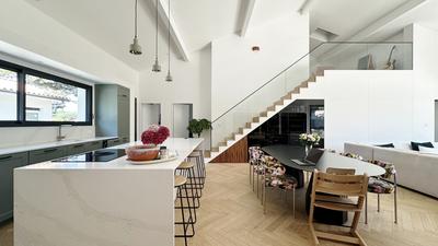 Maison - 140 m² - 6 pièces