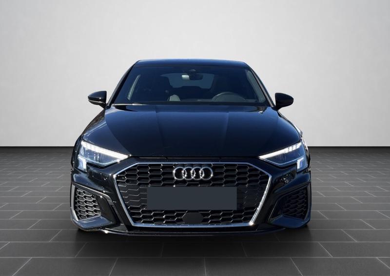 Audi A3 sportback 40 TFSIe 204 s-Line Hybride Rechargeable / Toit Ouvrant Camera de Recul Coffre Elec Sieges Alcantara Volant Méplat