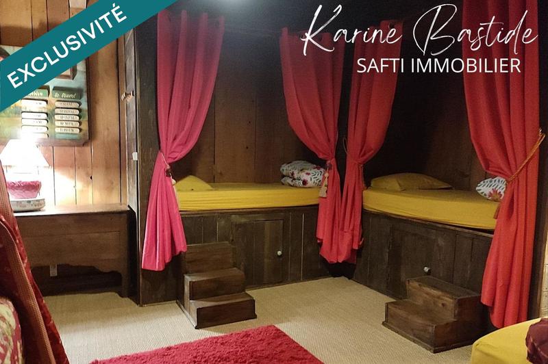 Maison - 330 m² - 12 pièces