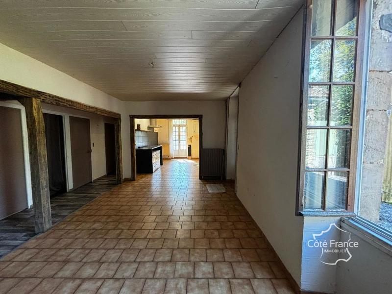 Maison de village - 130 m² - 8 pièces