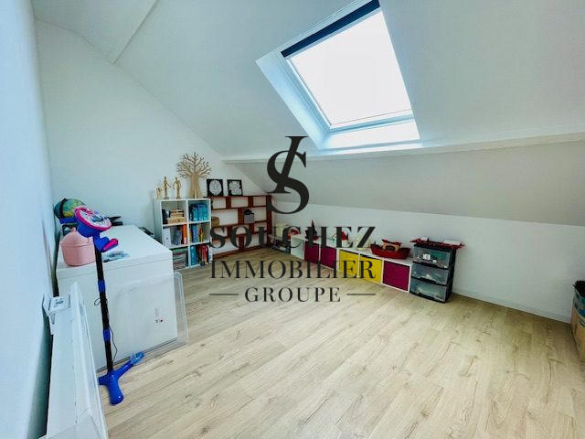 Maison - 152 m² - 8 pièces