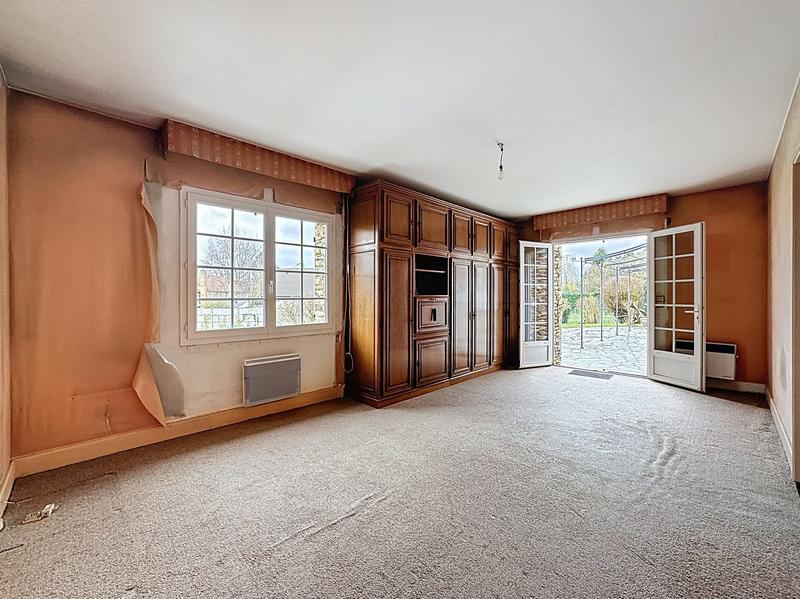 Maison - 202 m² - 8 pièces