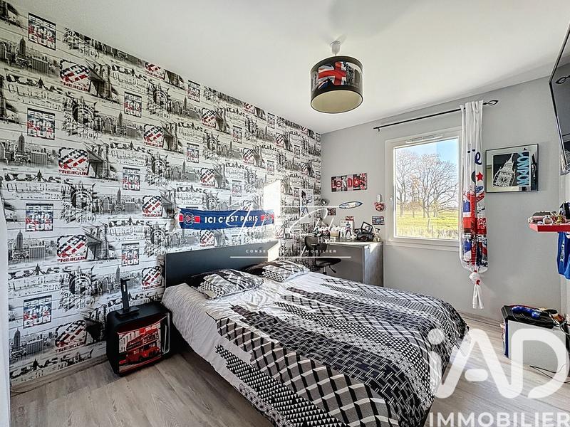 Maison - 141 m² - 8 pièces