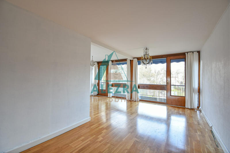 Appartement - 75 m² - 3 pièces