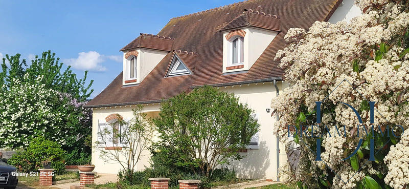 Maison - 151 m² - 7 pièces