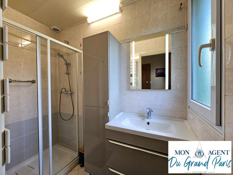 Maison - 82 m² - 5 pièces