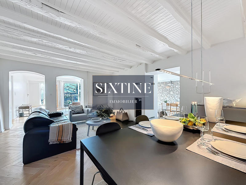 Maison ancienne - 297 m² - 12 pièces