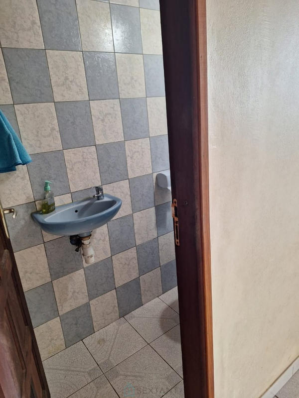 Maison - 216 m² - 6 pièces