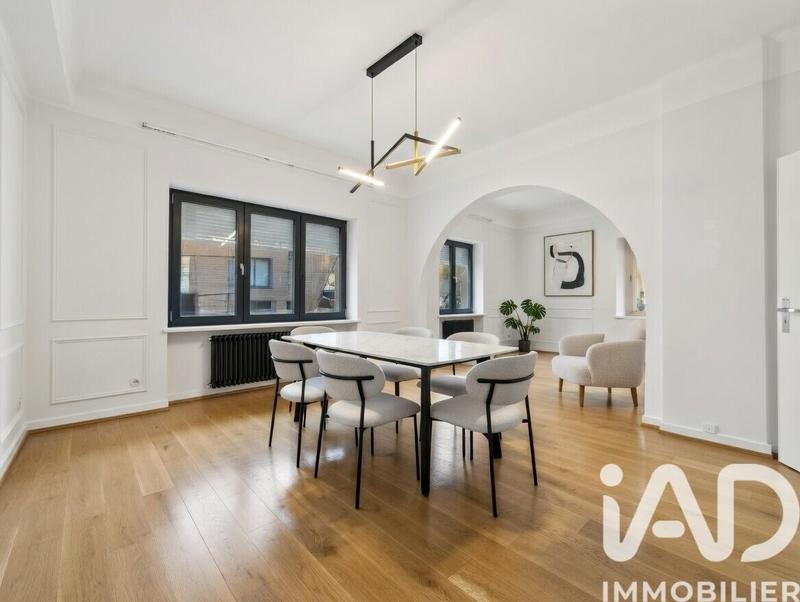 Maison - 121 m² - 7 pièces