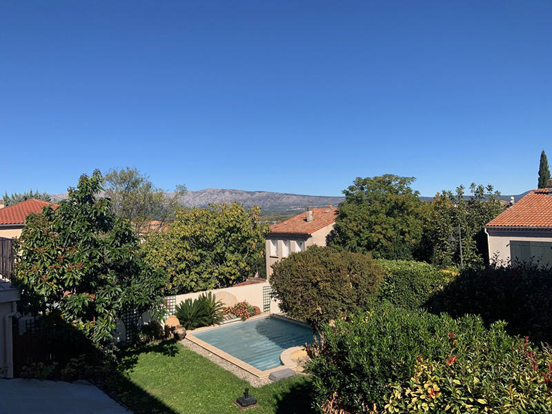 Maison - 175 m² - 9 pièces