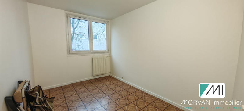 Appartement - 79 m² - 4 pièces