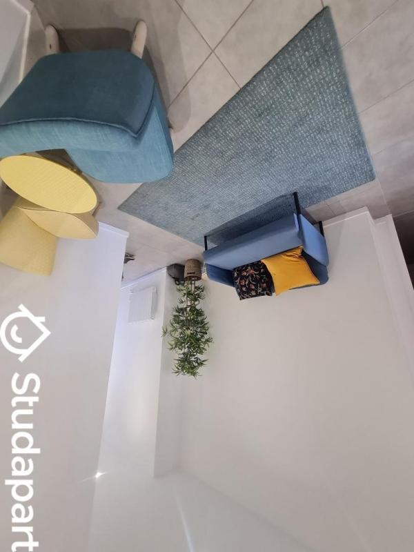 Appartement - 80 m² - 5 pièces