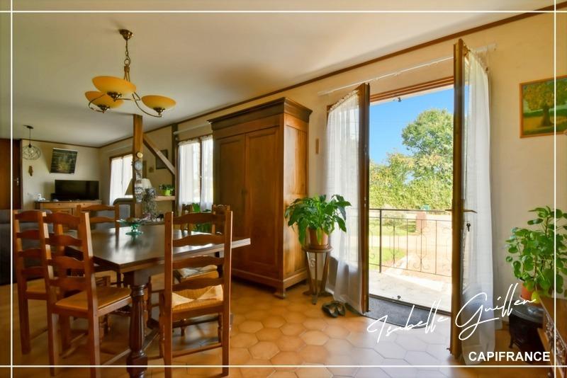 Maison - 102 m² - 4 pièces