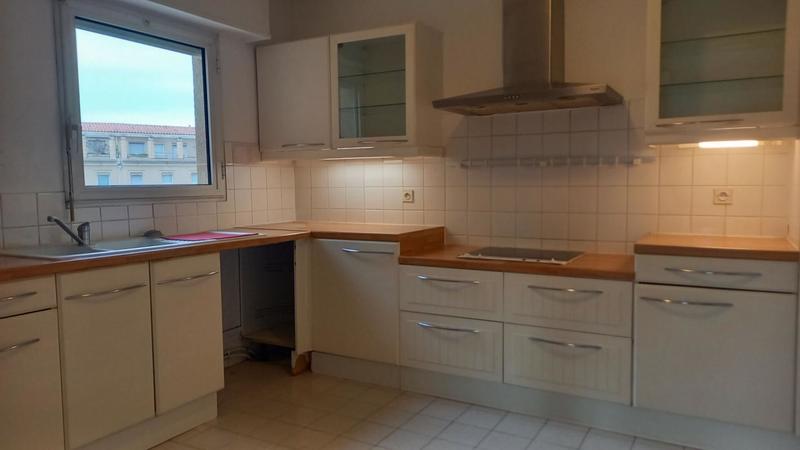 Appartement - 139 m² - 6 pièces