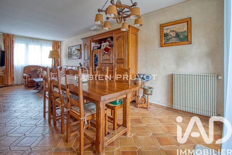 Maison - 93 m² - 5 pièces