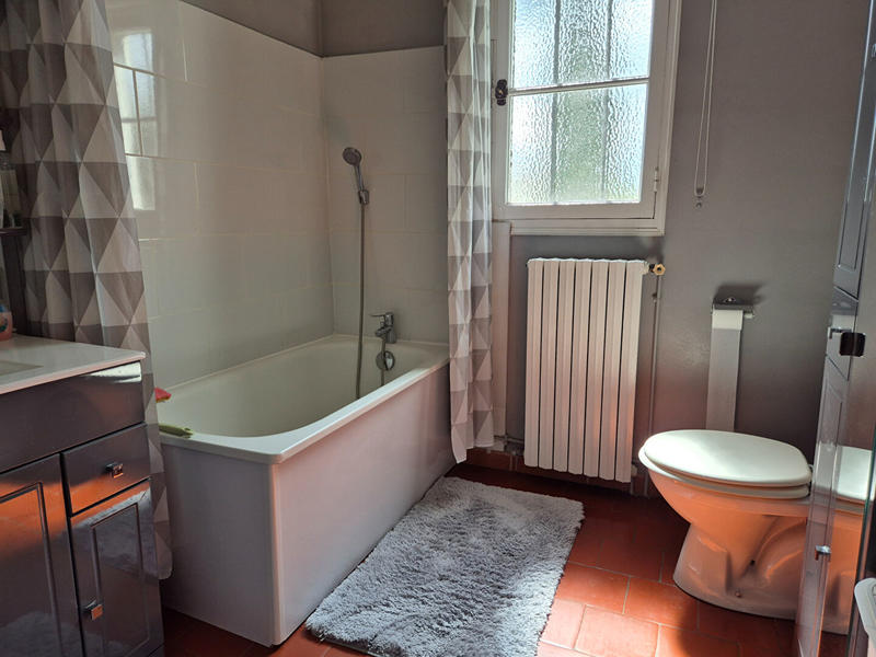 Maison - 180 m² - 5 pièces