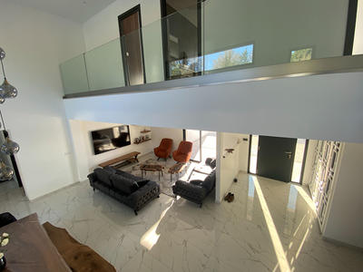 Maison - 195 m² - 5 pièces