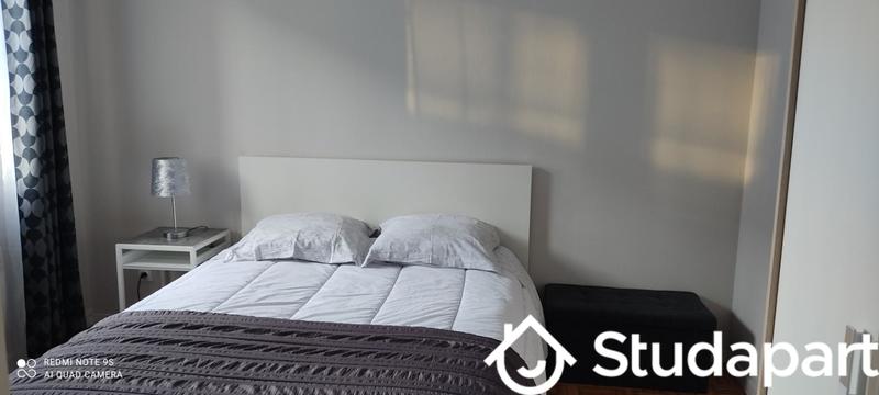 Chambre - 11 m² - 1 pièce