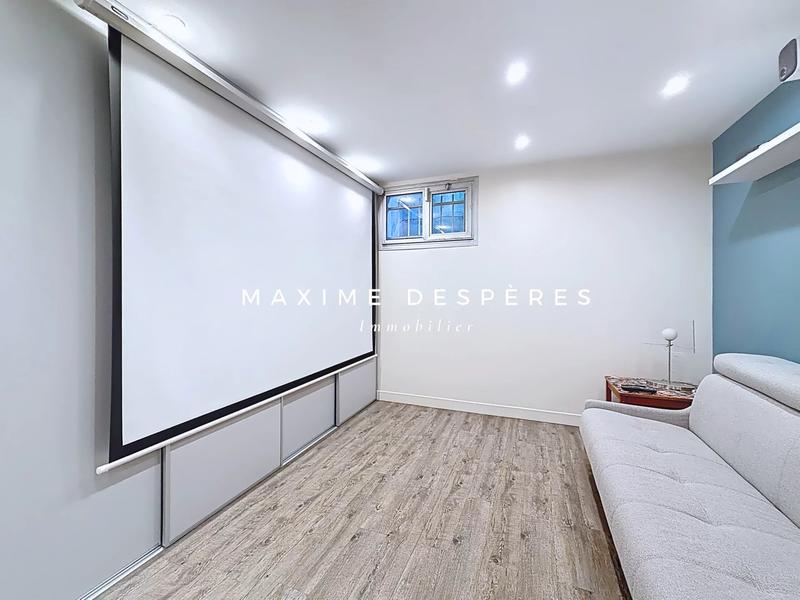 Appartement - 188 m² - 6 pièces