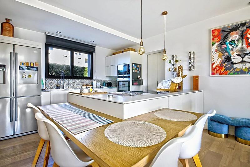 Maison - 145 m² - 5 pièces