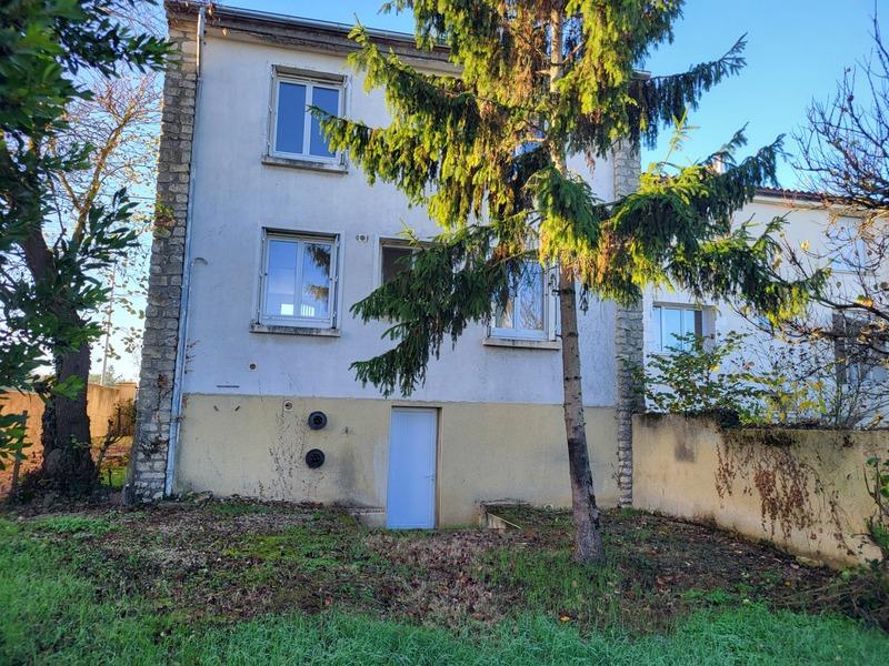 Maison - 80 m² - 4 pièces